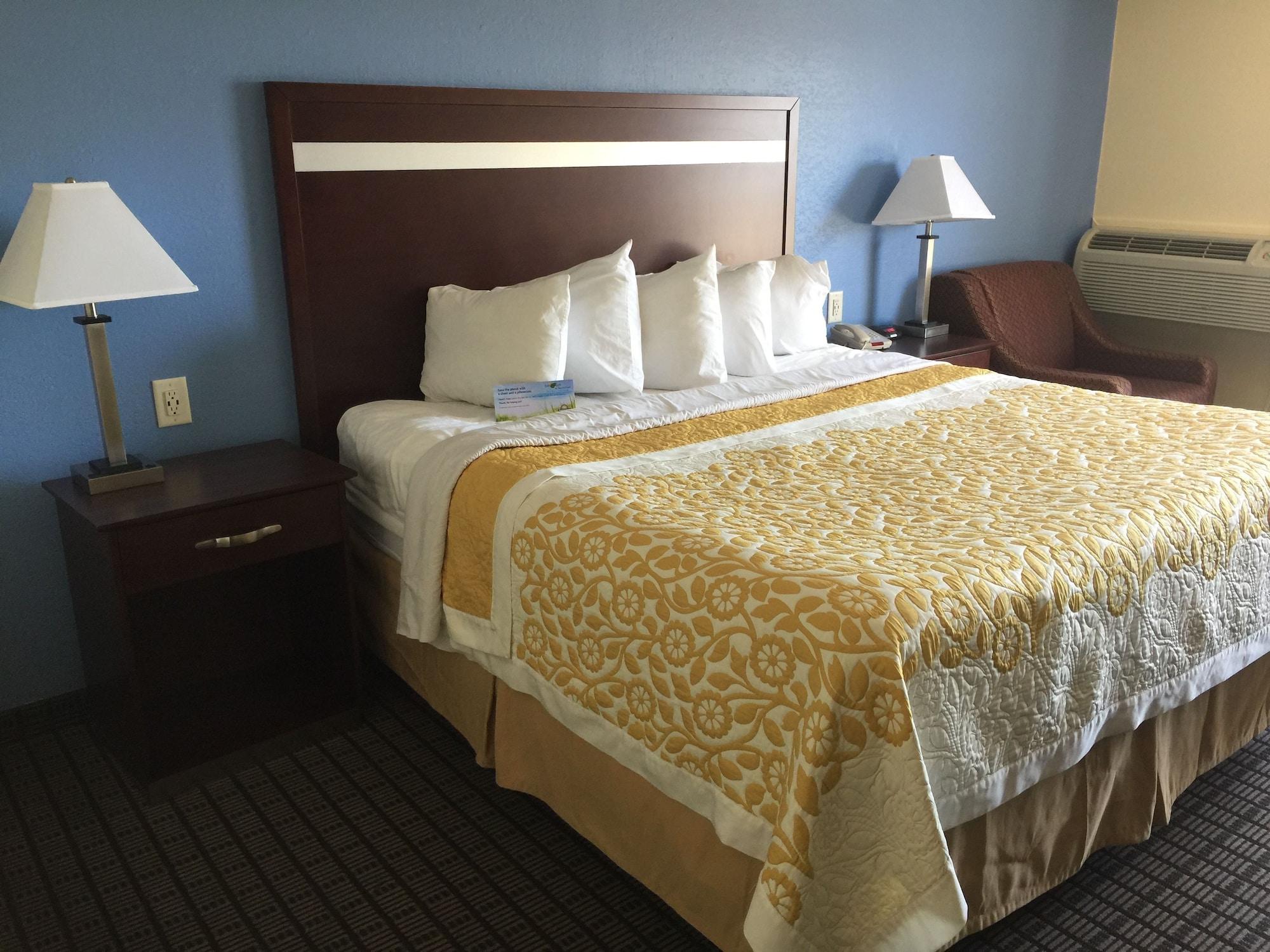 Days Inn By Wyndham New Haven Kültér fotó